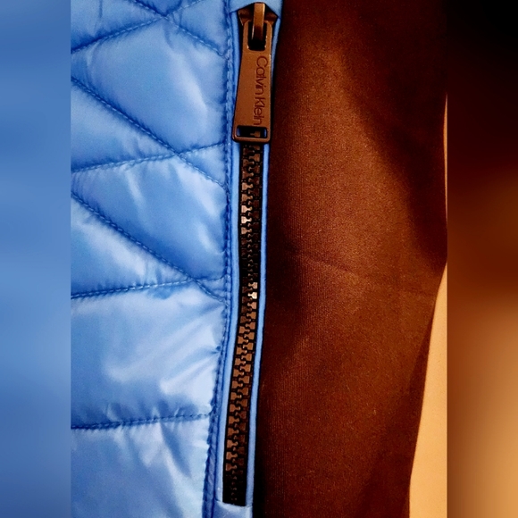 Women's Calvin Klein Performance Puffer Coat Blue with Black Faux Fur sz XS - Picture 5 of 11